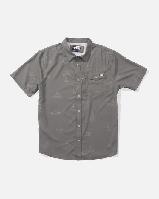 Salty crew WOVEN SHIRTS Helmsman Uv Button Up - Olive in Olive
