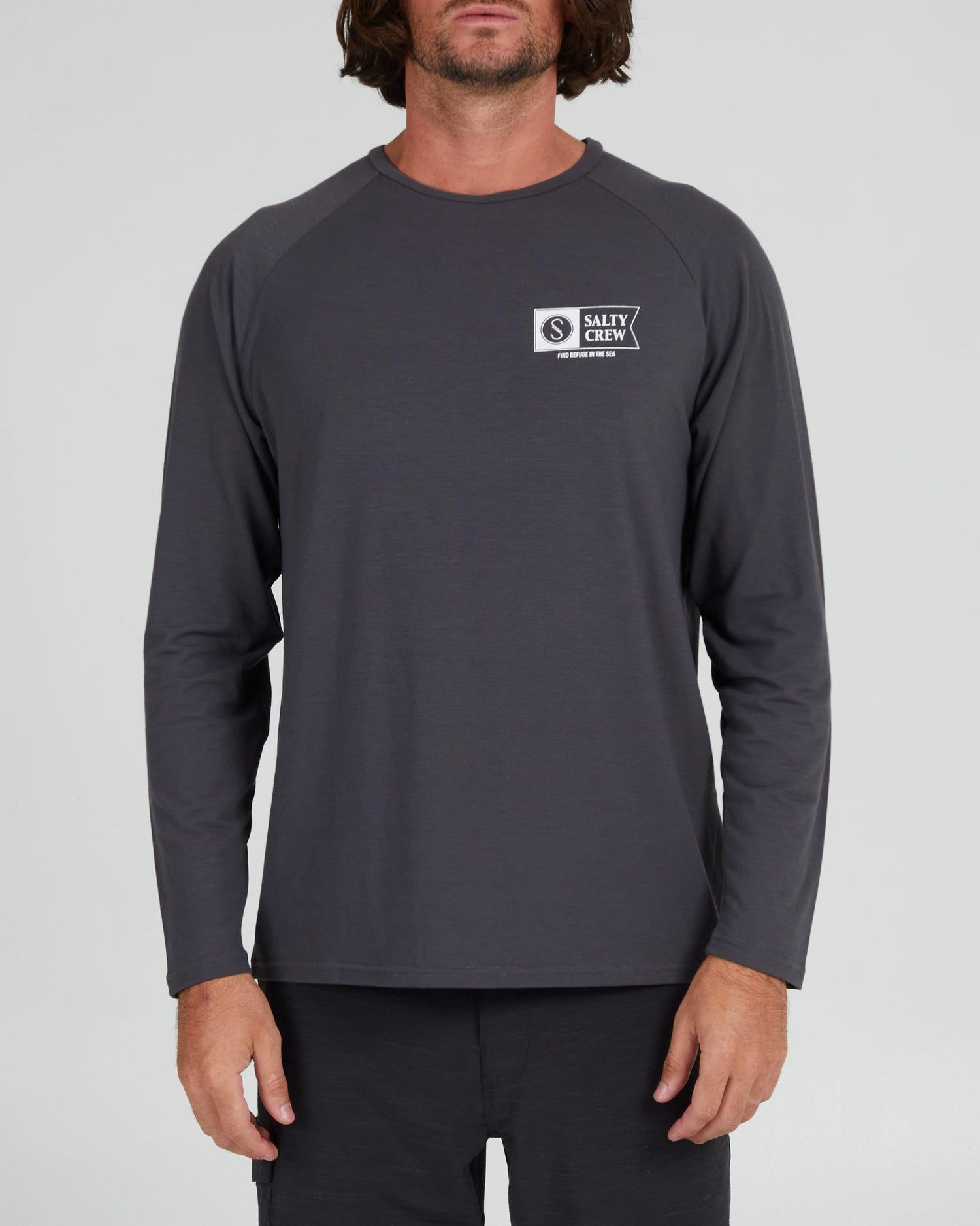 Salty crew SUN PROTECTION MARINER UV L/S - Charcoal in Charcoal