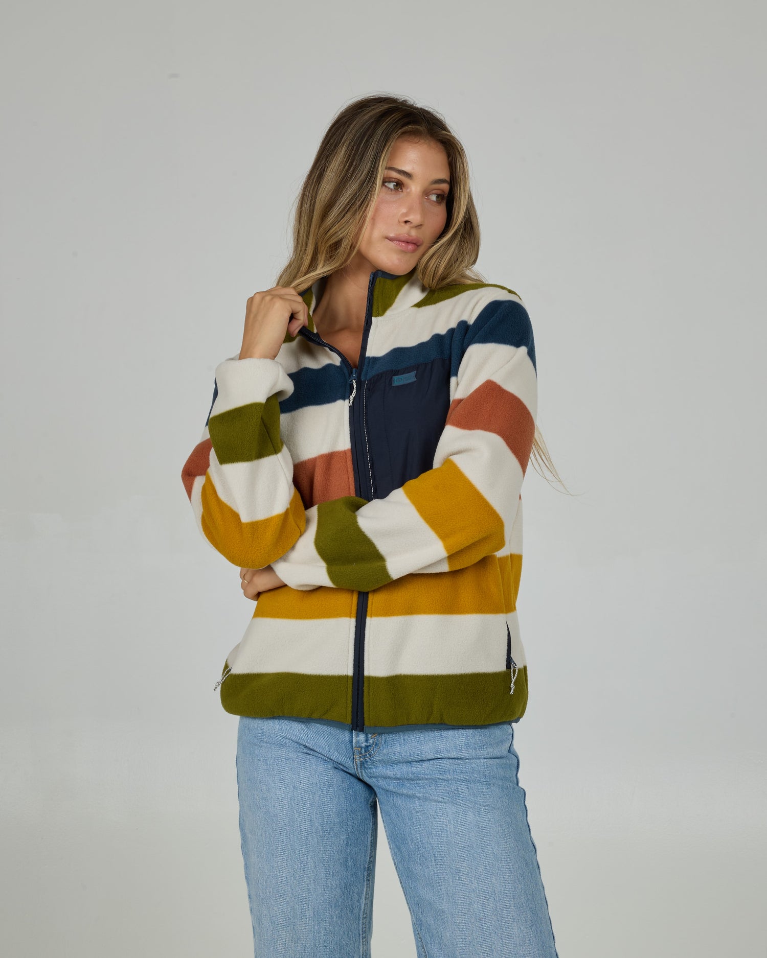 20335381W_MULTI_24_1753194681