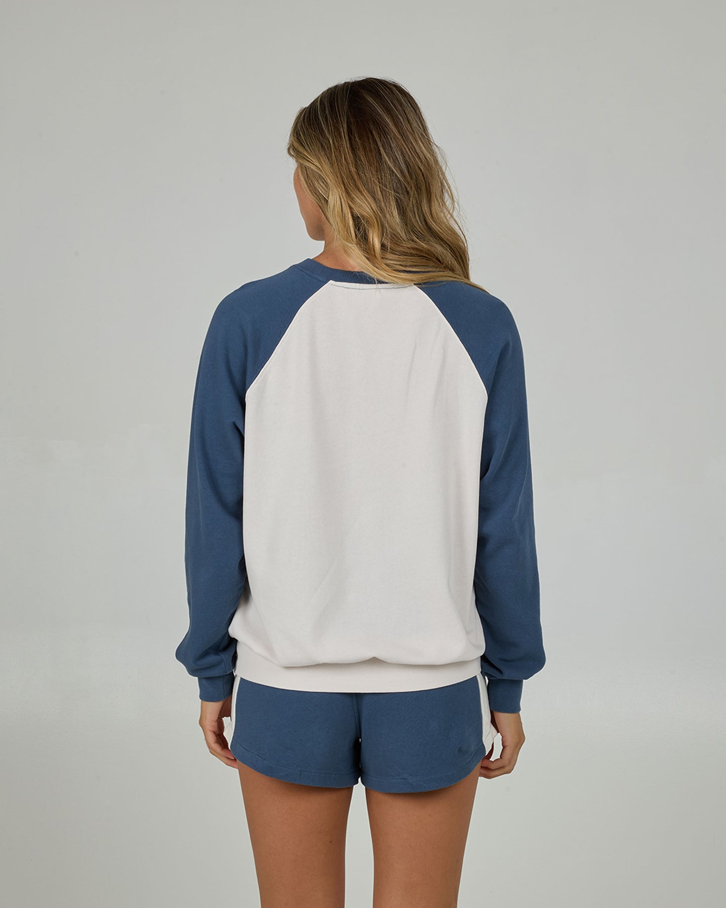 20335387W_INDIGO_2_1747961281