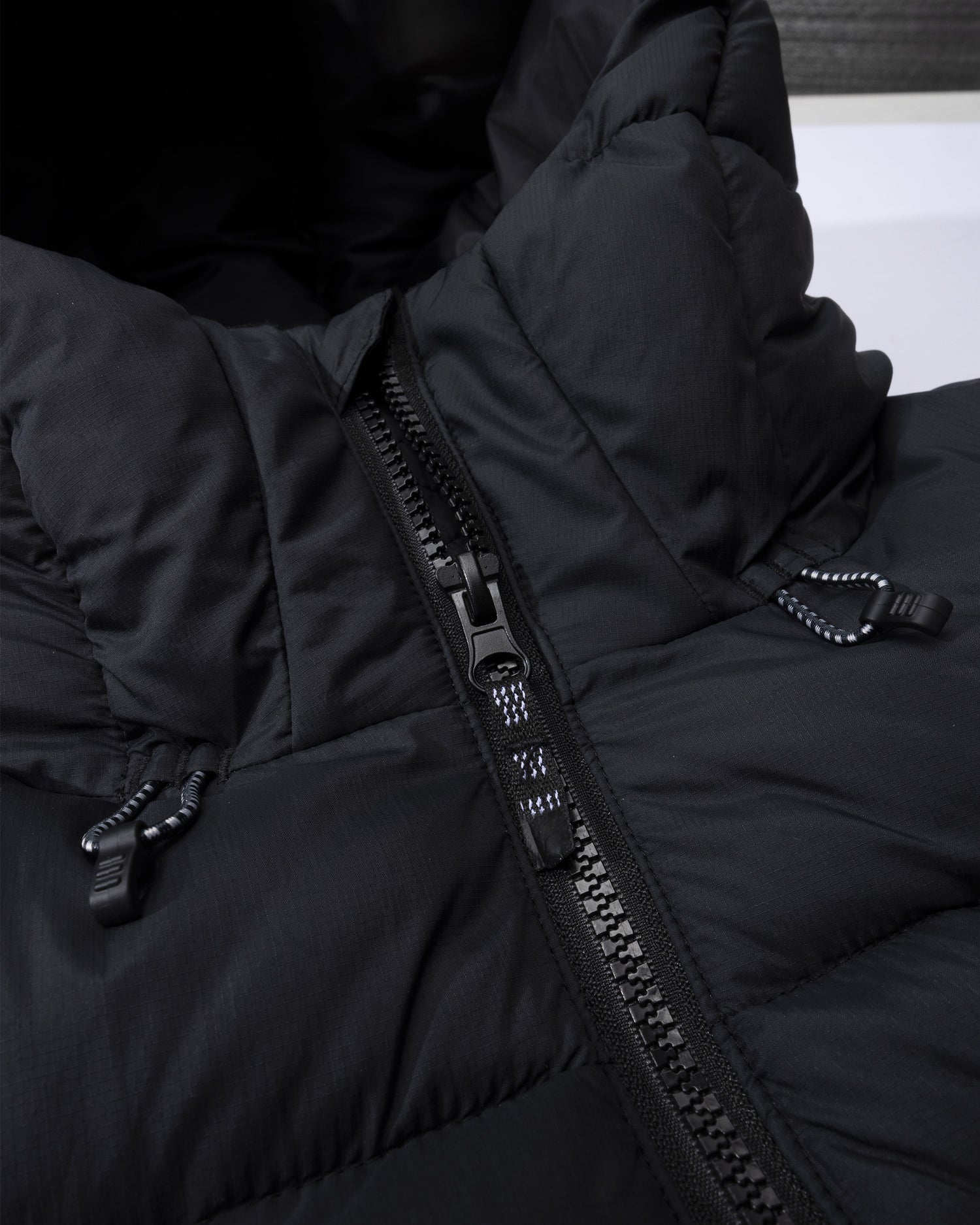 Apex Barrier Jacket - Pirate Black