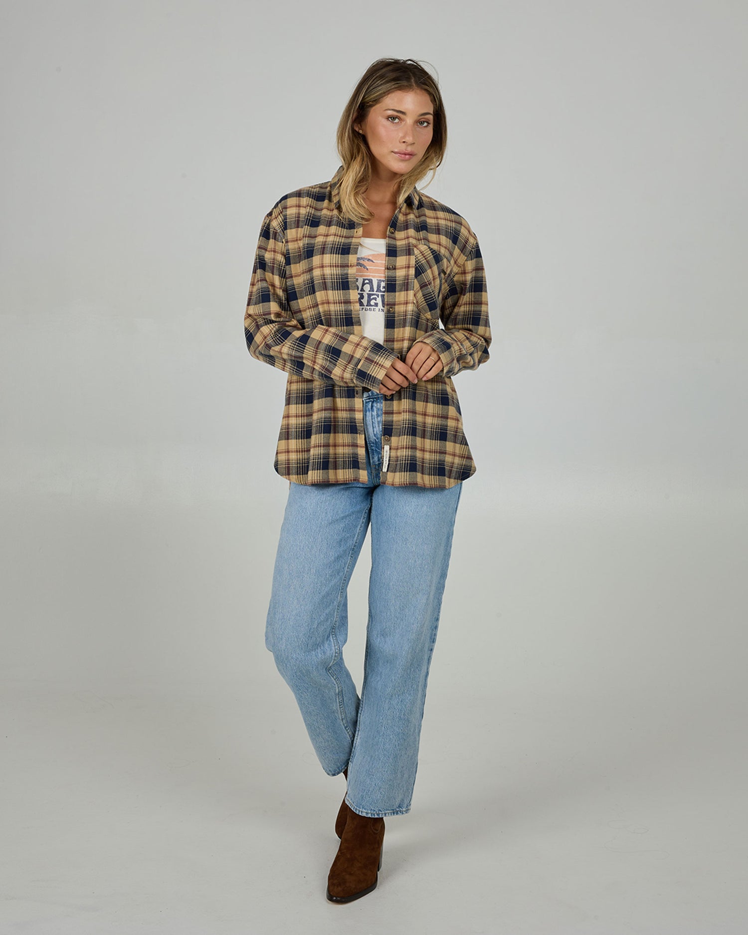 21435067W_KHAK_3_1748397882