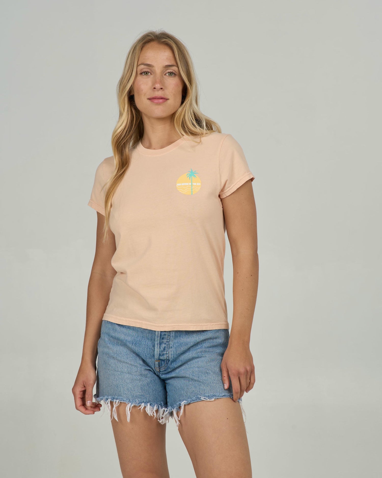 Simplicity Modern Tee - Apricot