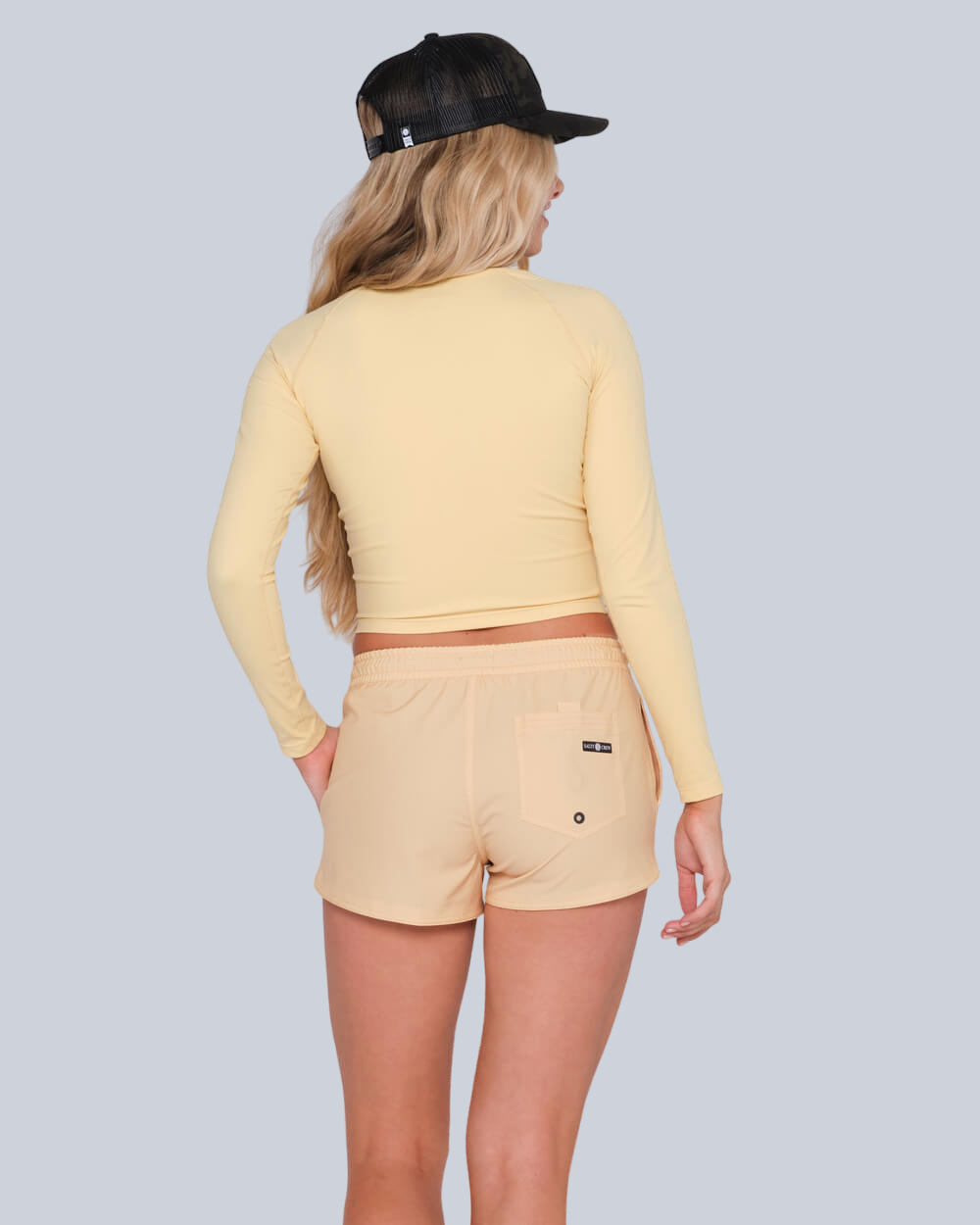 Beacons Polvoriento Gold Short