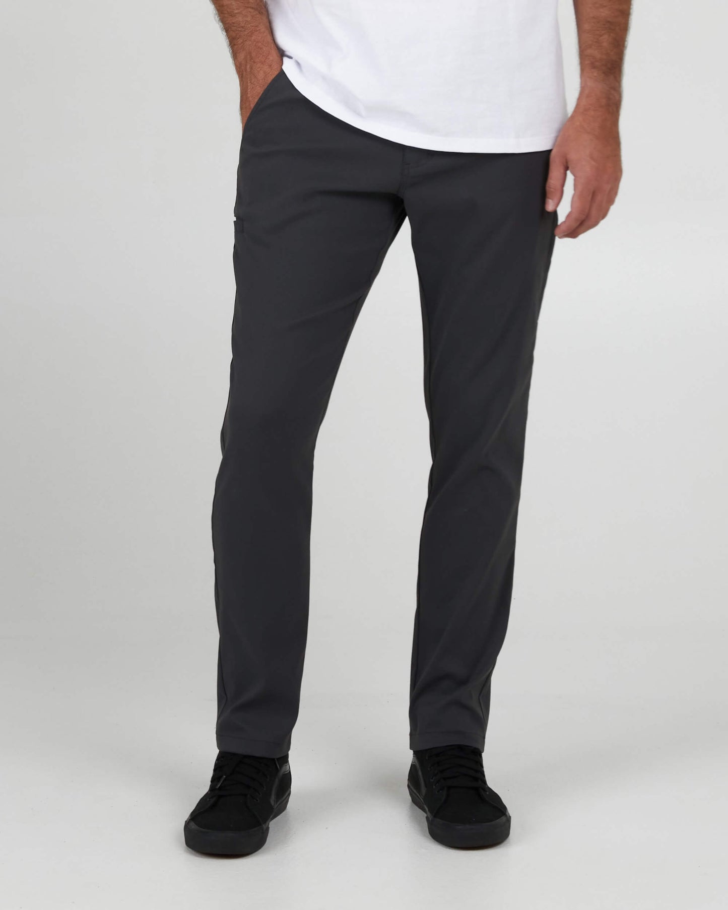 Salty Crew Hombres - Midway Tech Pant - Charcoal