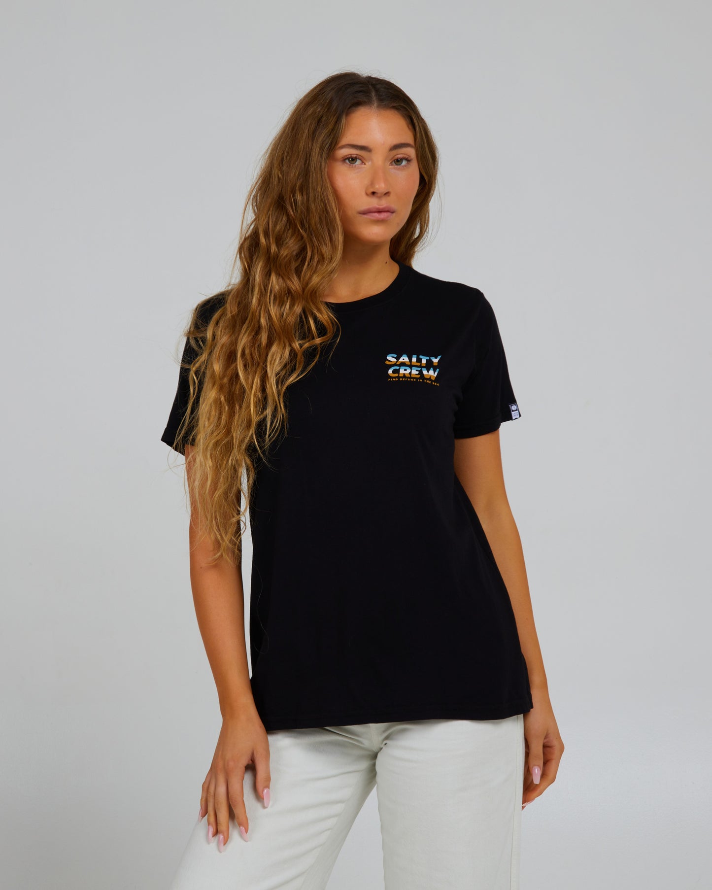 Frontansicht des Boardwalk Black Boyfriend Tee