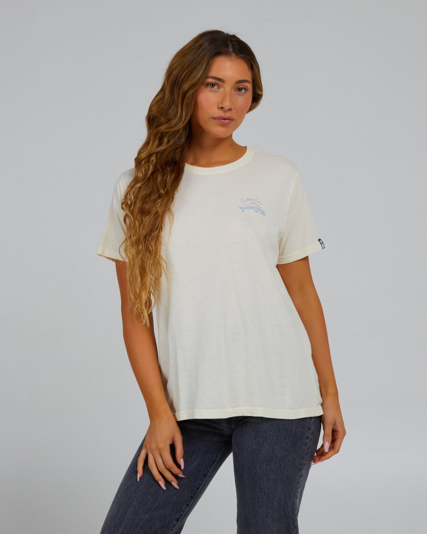 Vue de face de Love Bite Off White Boyfriend Tee