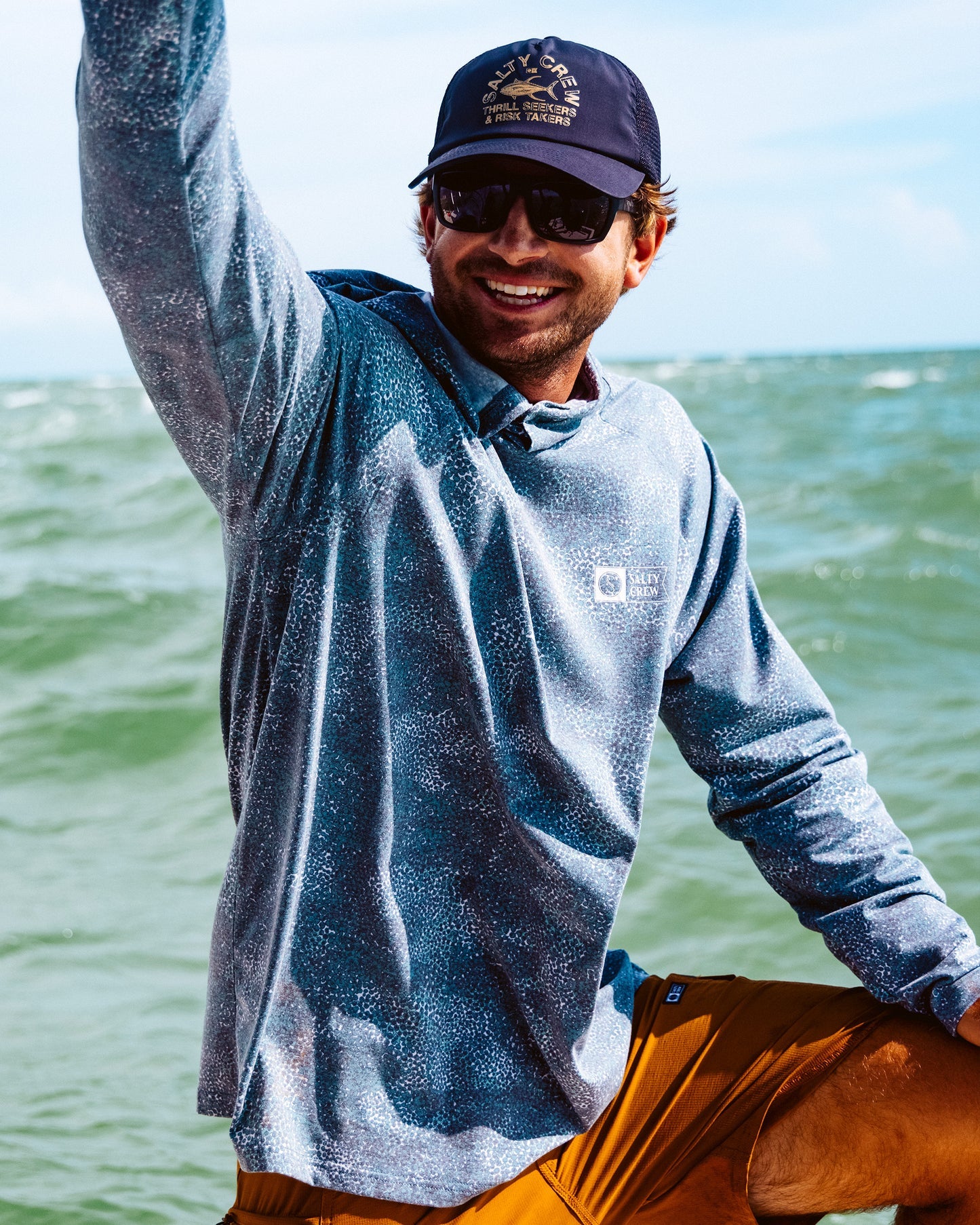 Mariner Hood Tech Tee - Dark Navy