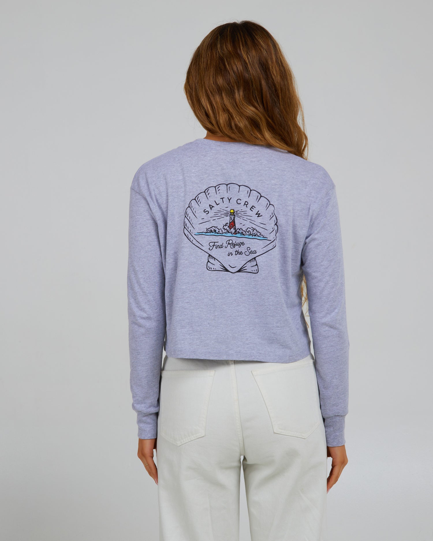 back view of Scallop Athletic Heather L/S Crop