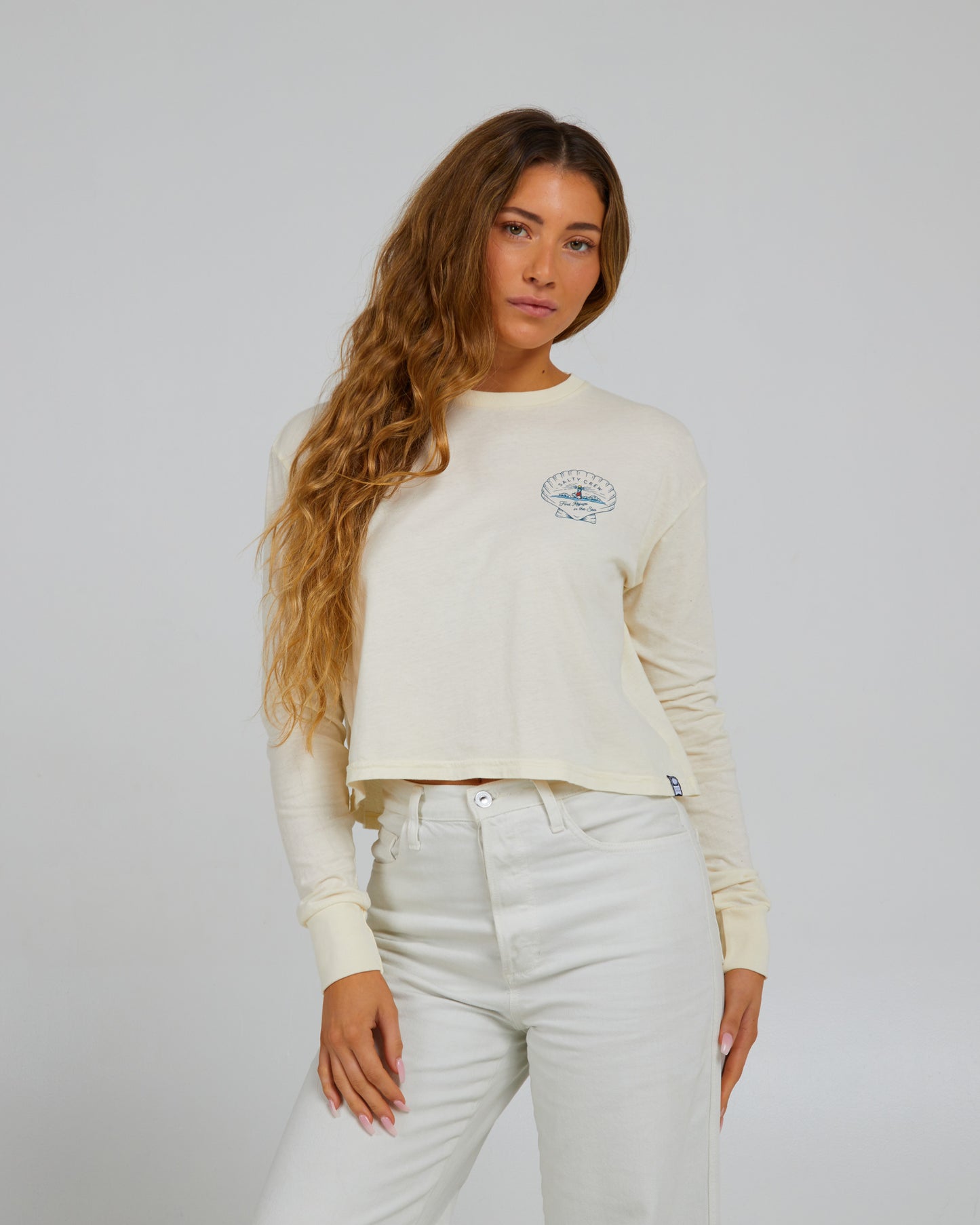 Vue de face de Scallop Off White L/S Crop